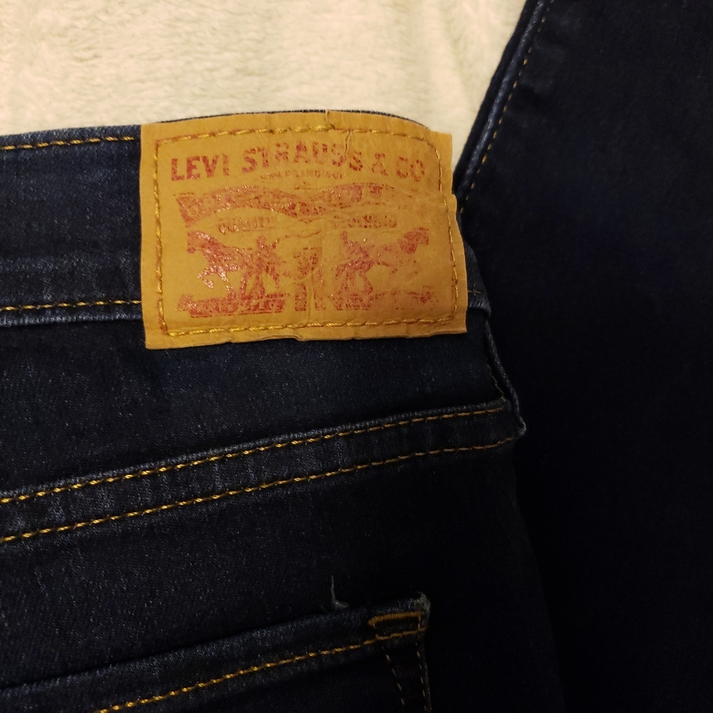 Jeans - Picture 3 of 4